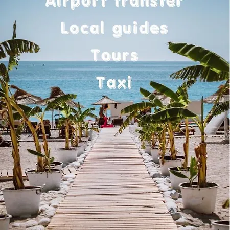 Rias Seaside アパート *