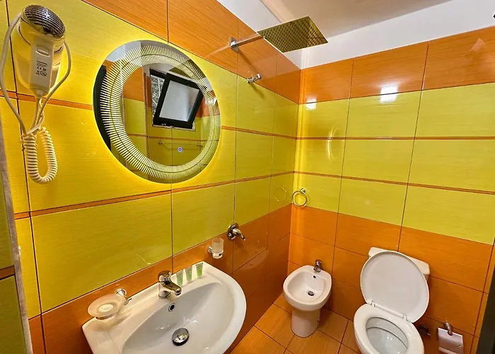 Rias Seaside Avlonya