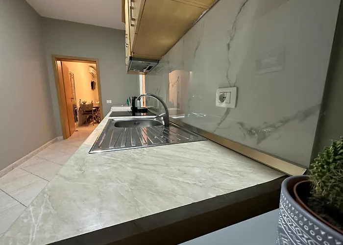 Rias Seaside * Avlonya